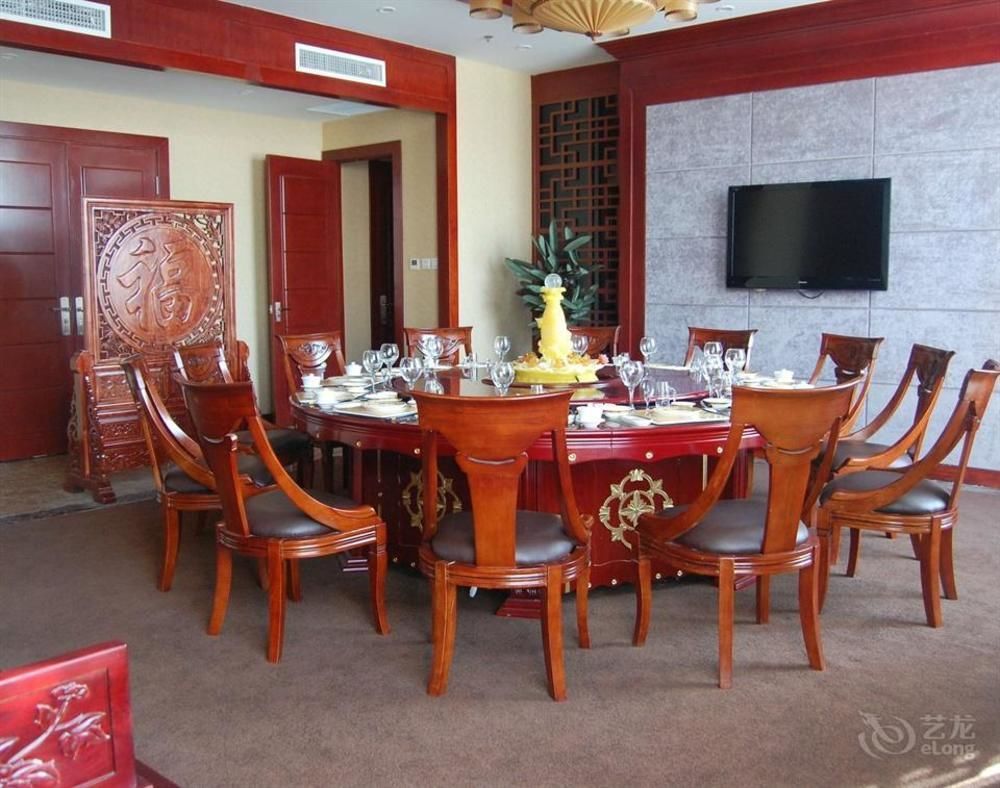 Inner Mongolia Huachen Hotel フフホト エクステリア 写真